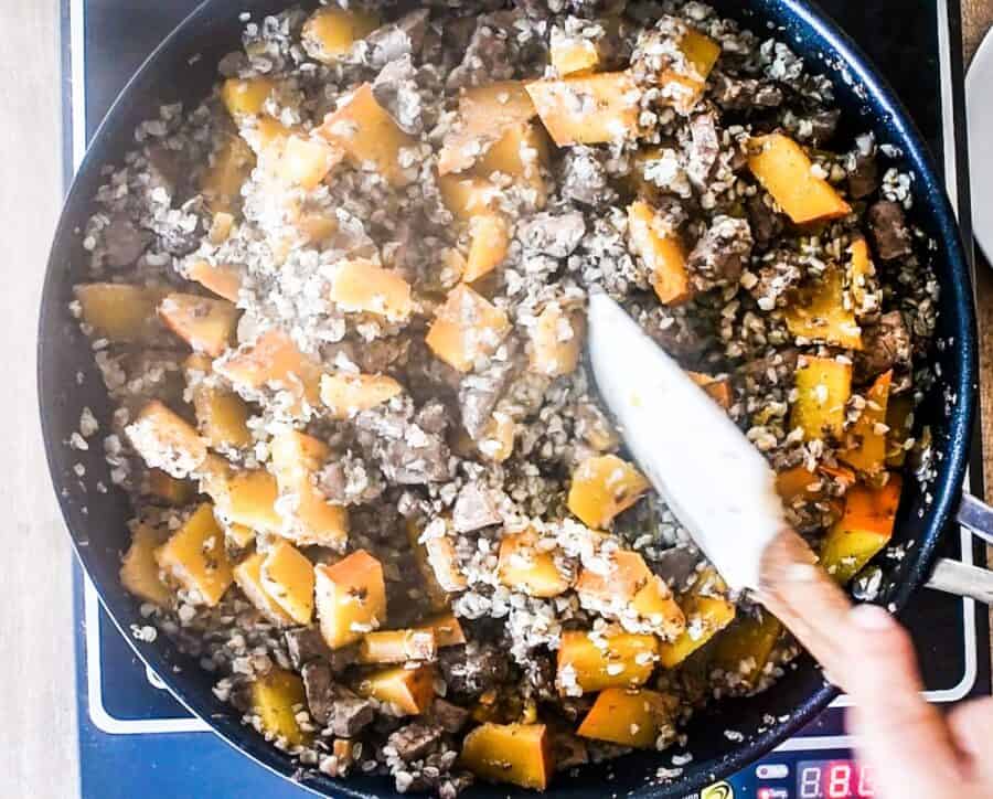 Naminis Maistas Šunims Su Grikiais Ir Kepenėlėmis (3)